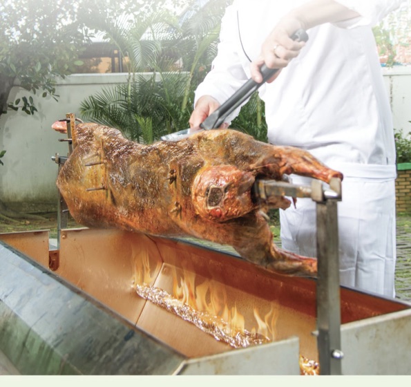 Live food station roast at an Eatzi Gourmet catered event